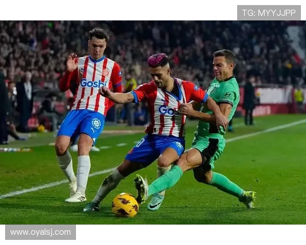 西班牙人止颓势助巴萨回稳在望